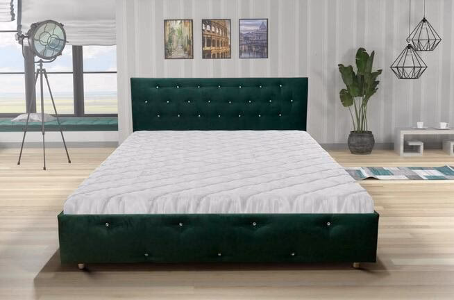 Czym wyczyścić starą kanapę?