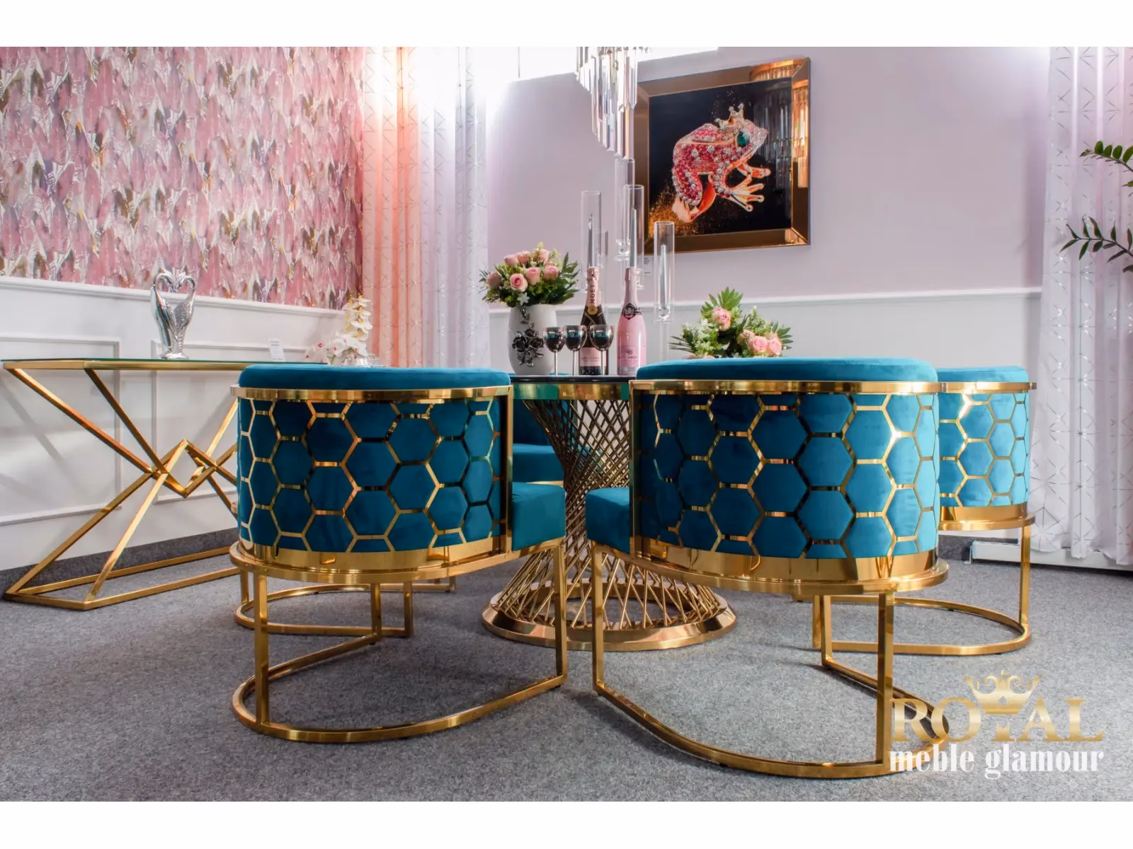 Jakie dodatki pasują do stylu glamour?