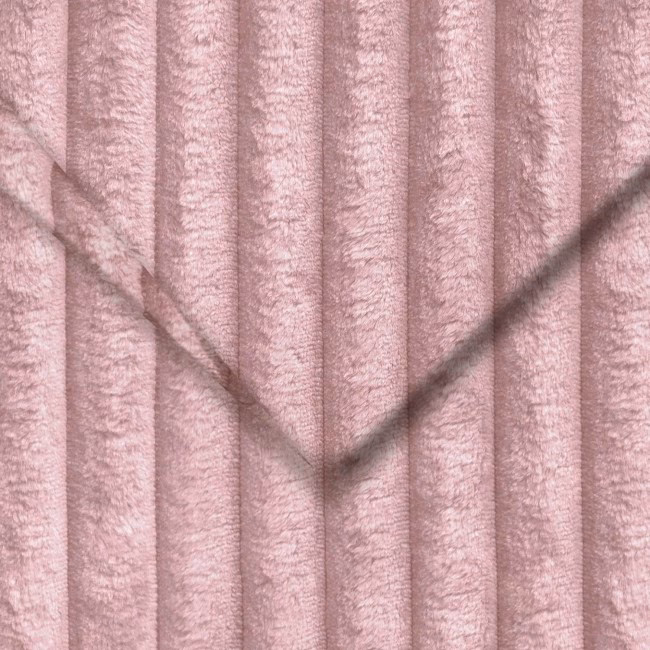 Czy brudny róż jest modny?