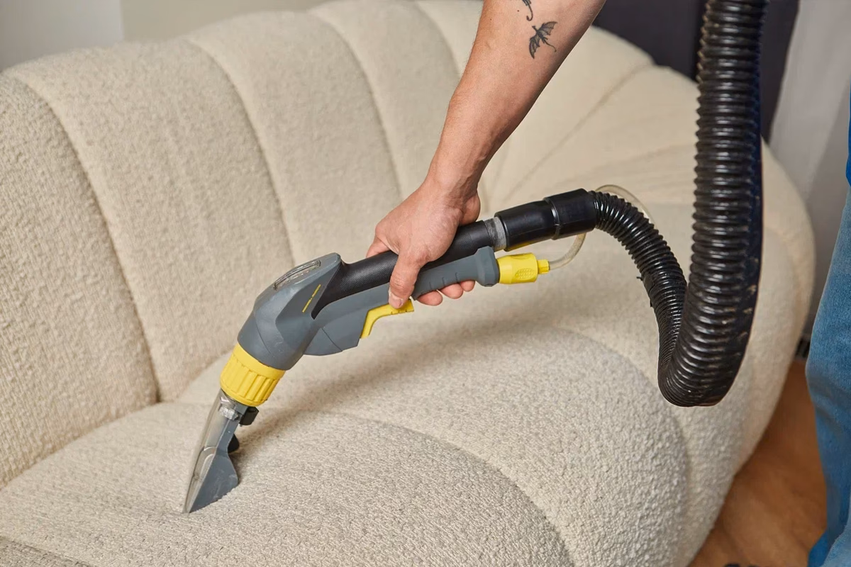 Jak odświeżyć kanapę domowym sposobem?