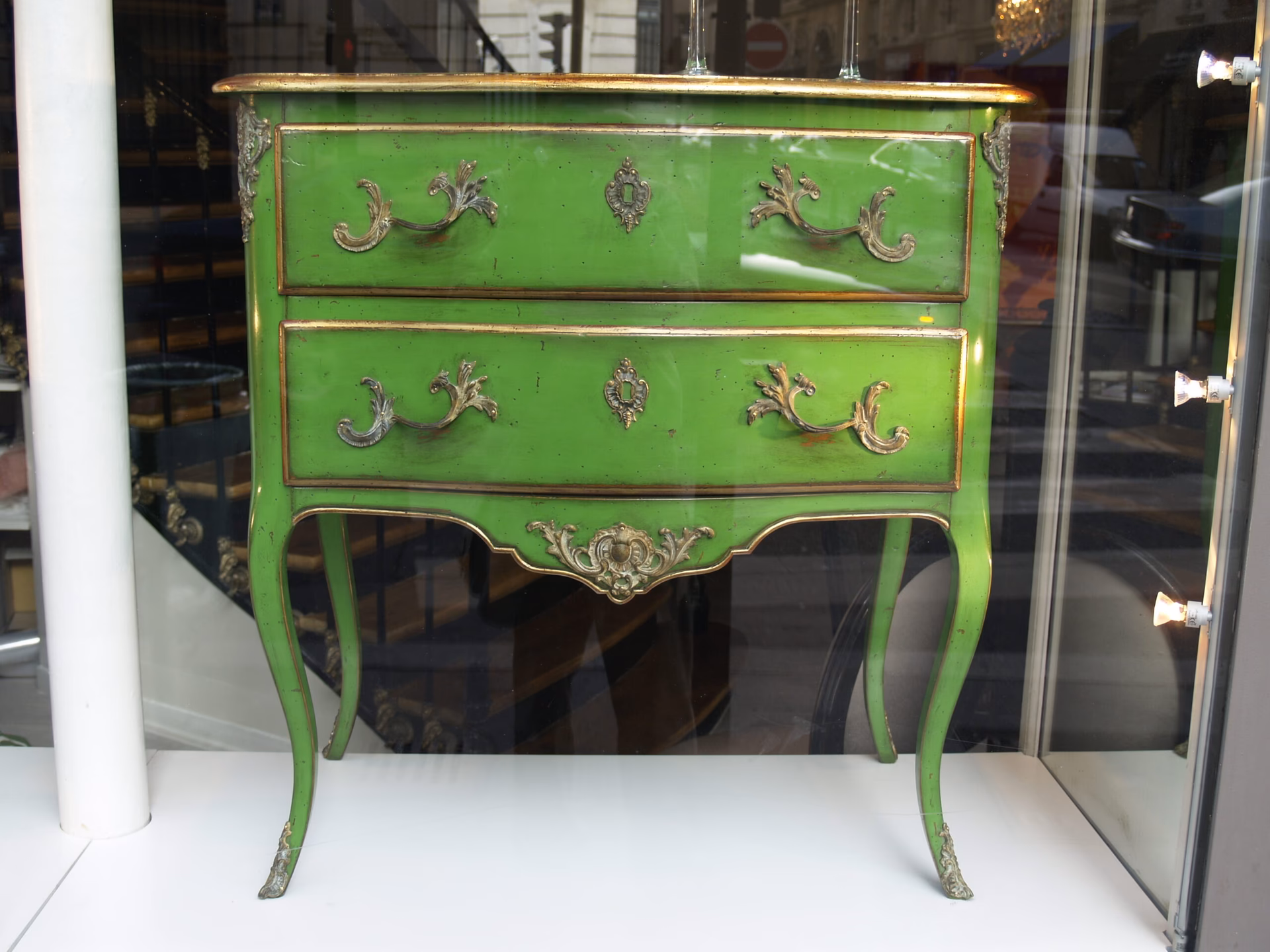 Ile kosztuje odnowienie fotela?