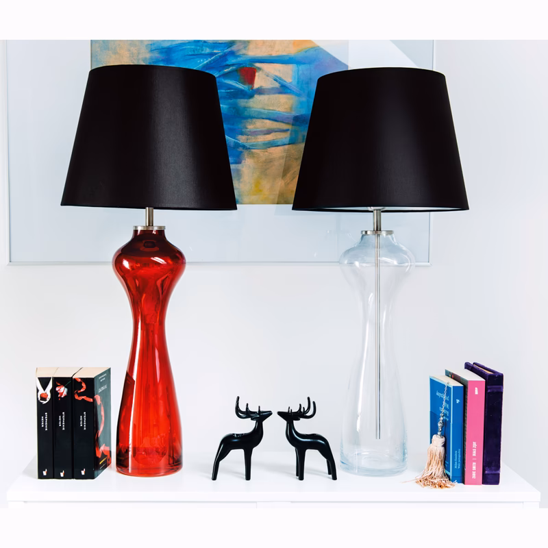 Jak oświetlić ściany w salonie?