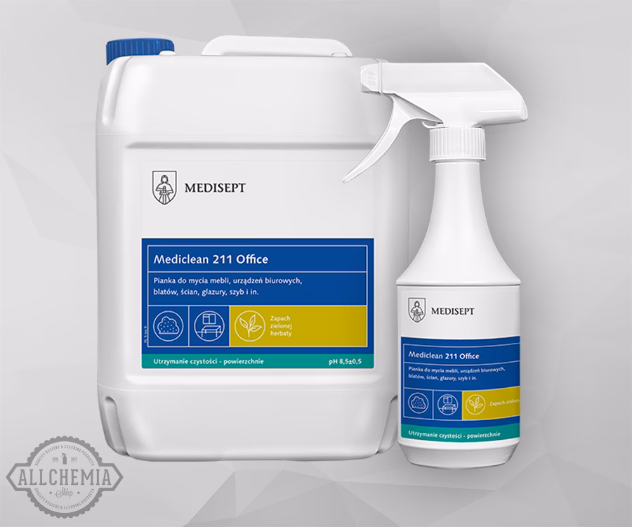 Czym wyczyścić starą kanapę?