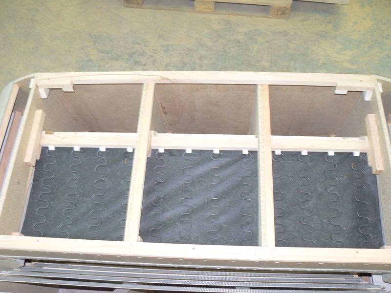 Jak zrobić konstrukcje mebli tapicerowanych?