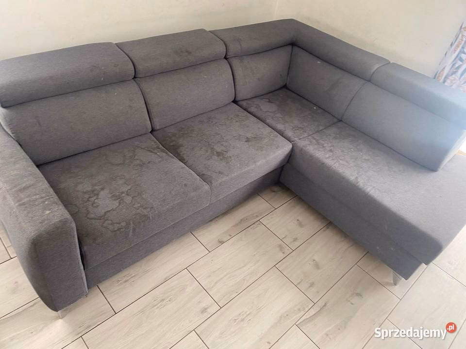 Jak samemu wyprać tapicerkę meblową?