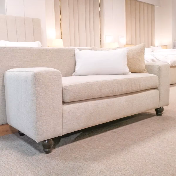 Na co zwrócić uwagę wybierając meble tapicerowane?