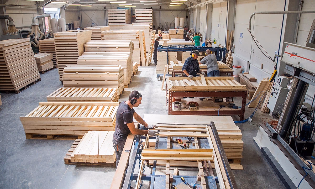 Jaki materiał na stelaż do mebli?