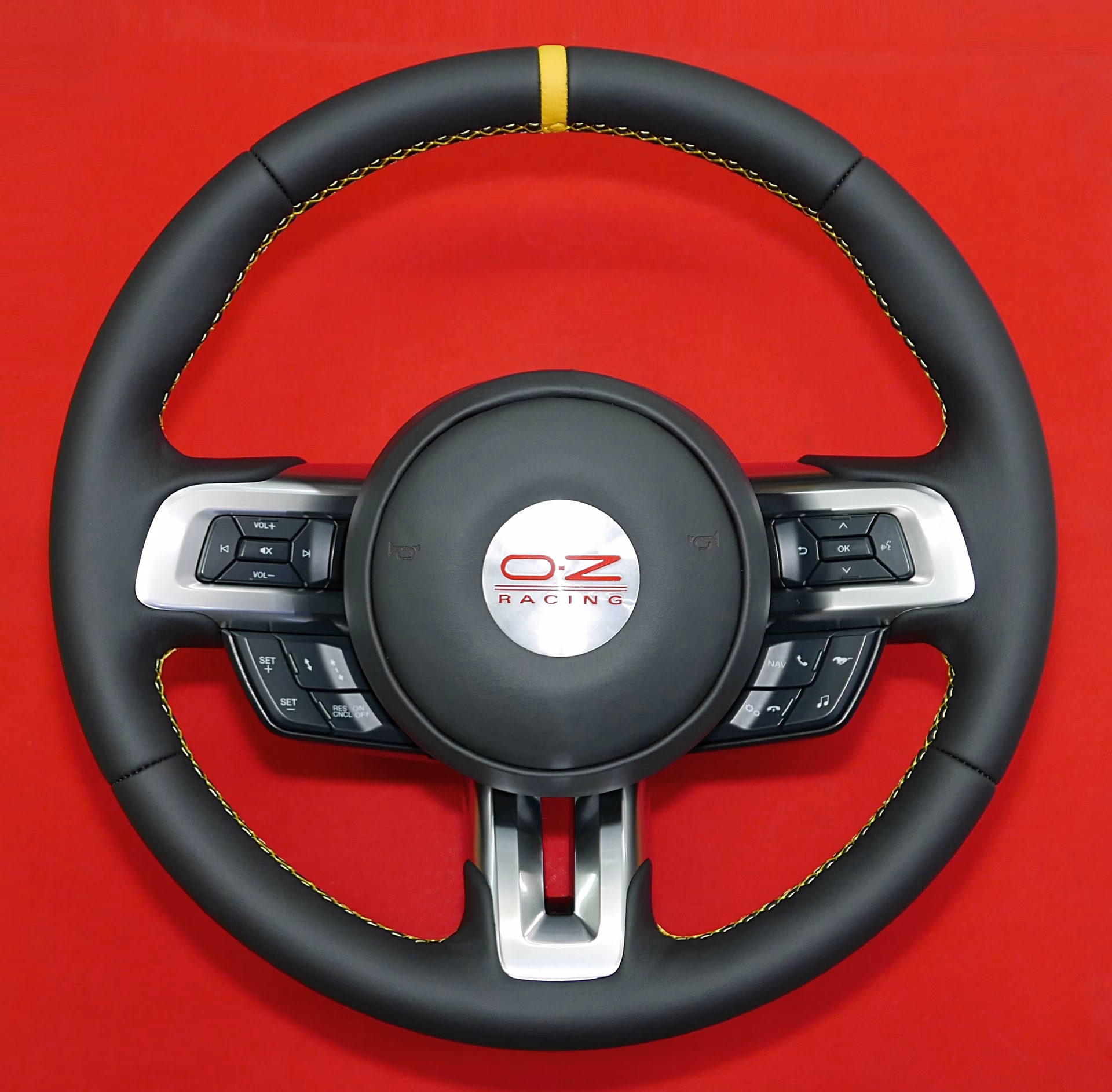 Czy można obszyć kierownicę skórą samemu?