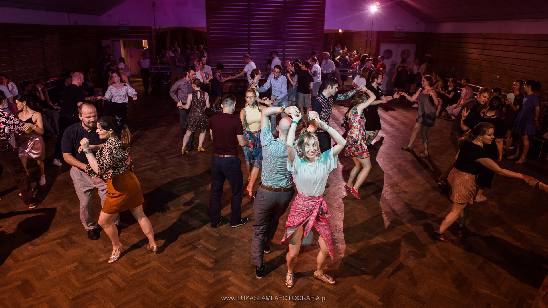 Czy tapicer w Łodzi dojeżdża do klienta?