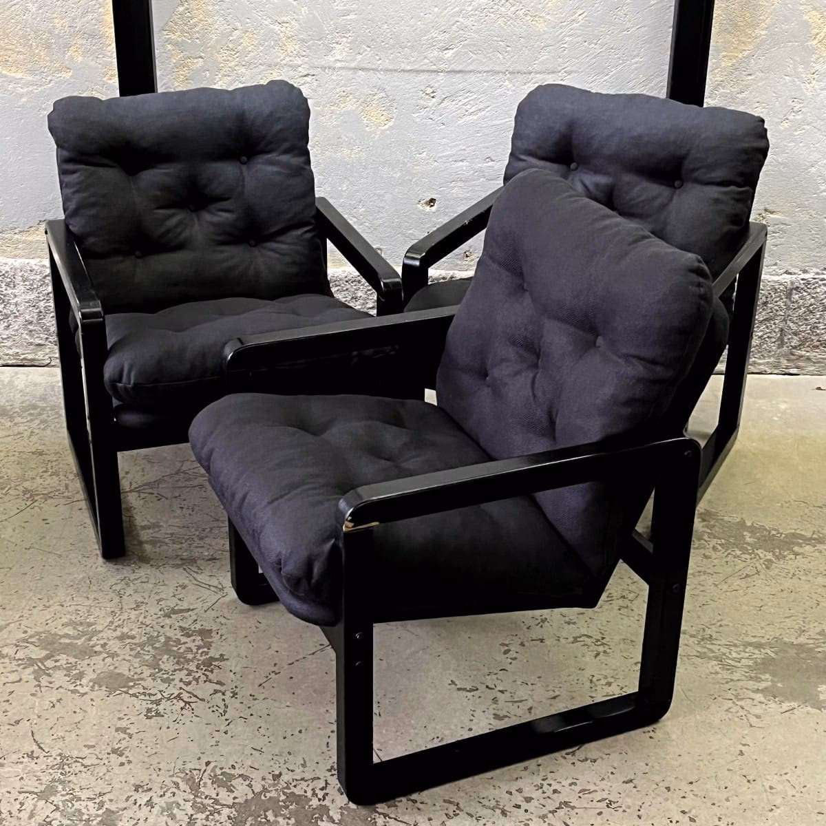 Jak odnowić stary fotel klubowy?