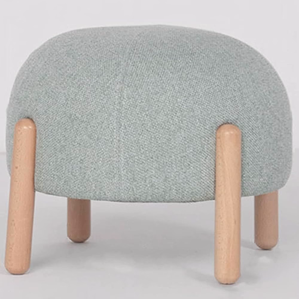 Czy w Biedronce są stołki?