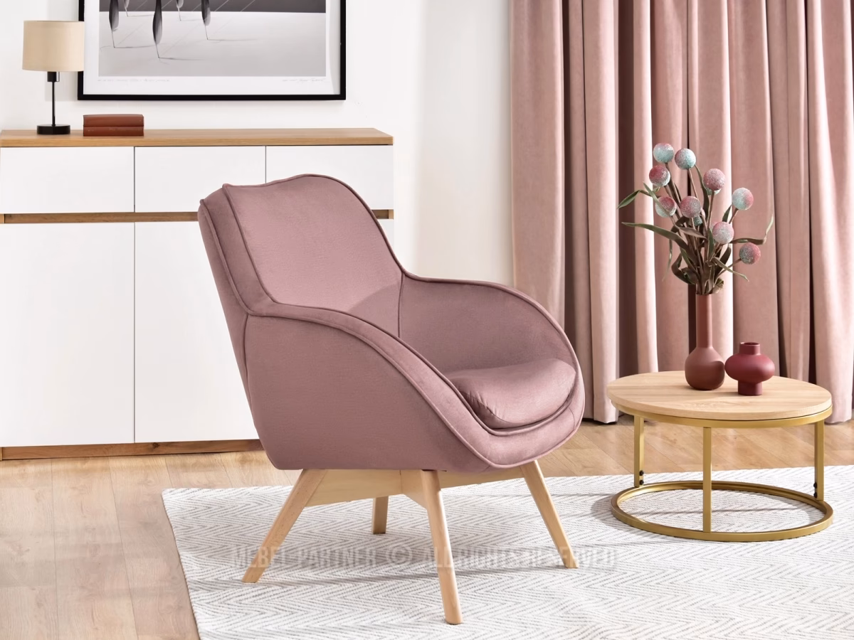 Jak czyścić tapicerowany fotel?