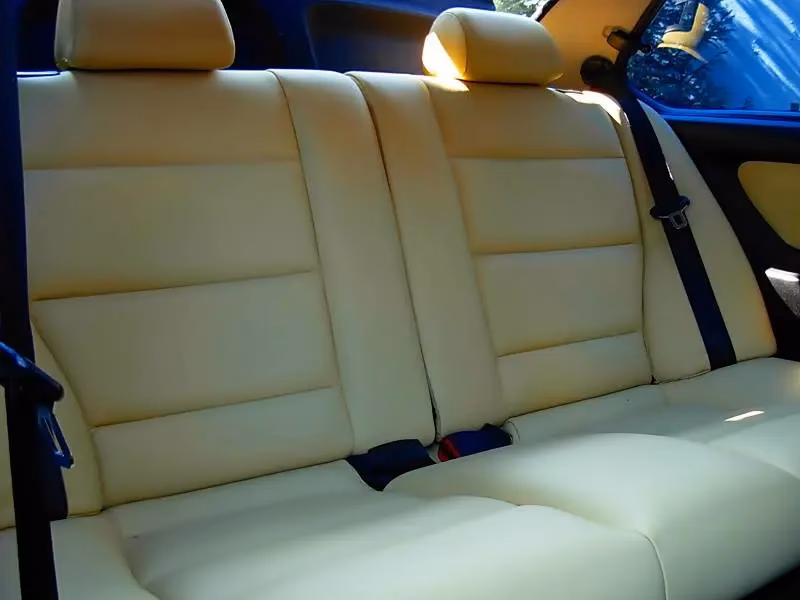 Czy warto oddać samochód do tapicera w Kielcach?