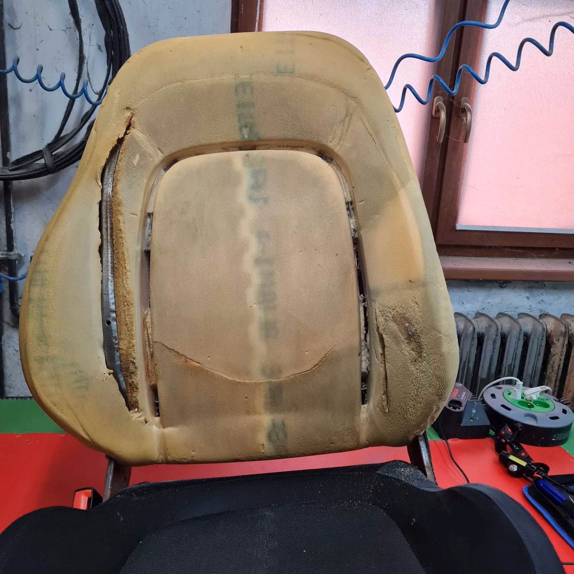 Ile kosztuje wymiana tapicerki w aucie?