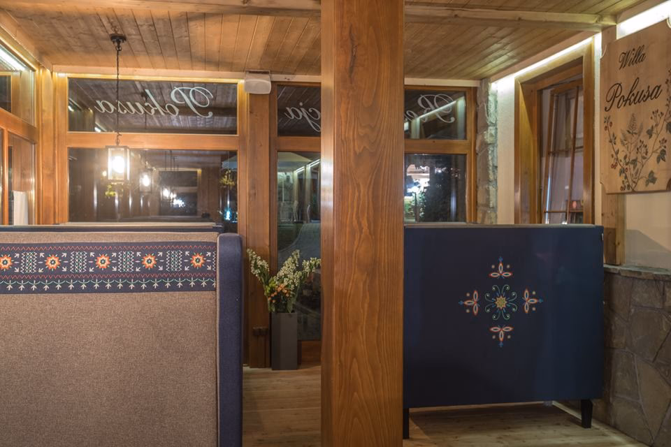 Jak wyczyścić podsufitkę w samochodzie?