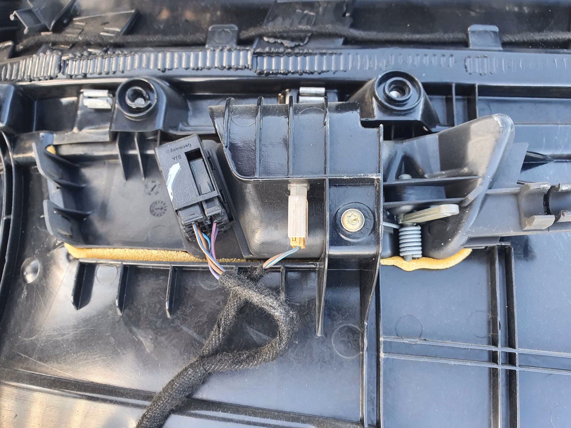 Czy można samemu wyprać tapicerkę w samochodzie?