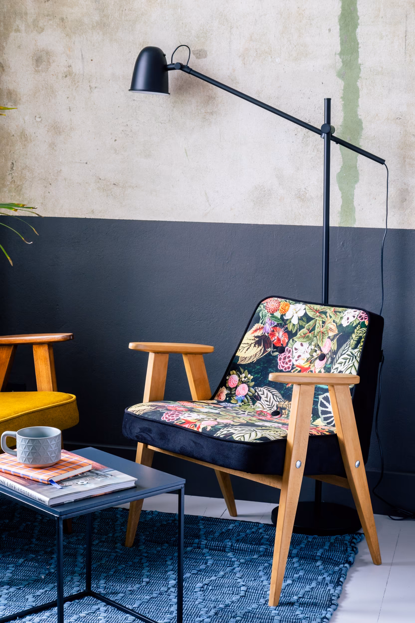 Jakie narzędzia są potrzebne do tapicerowania fotela 366?