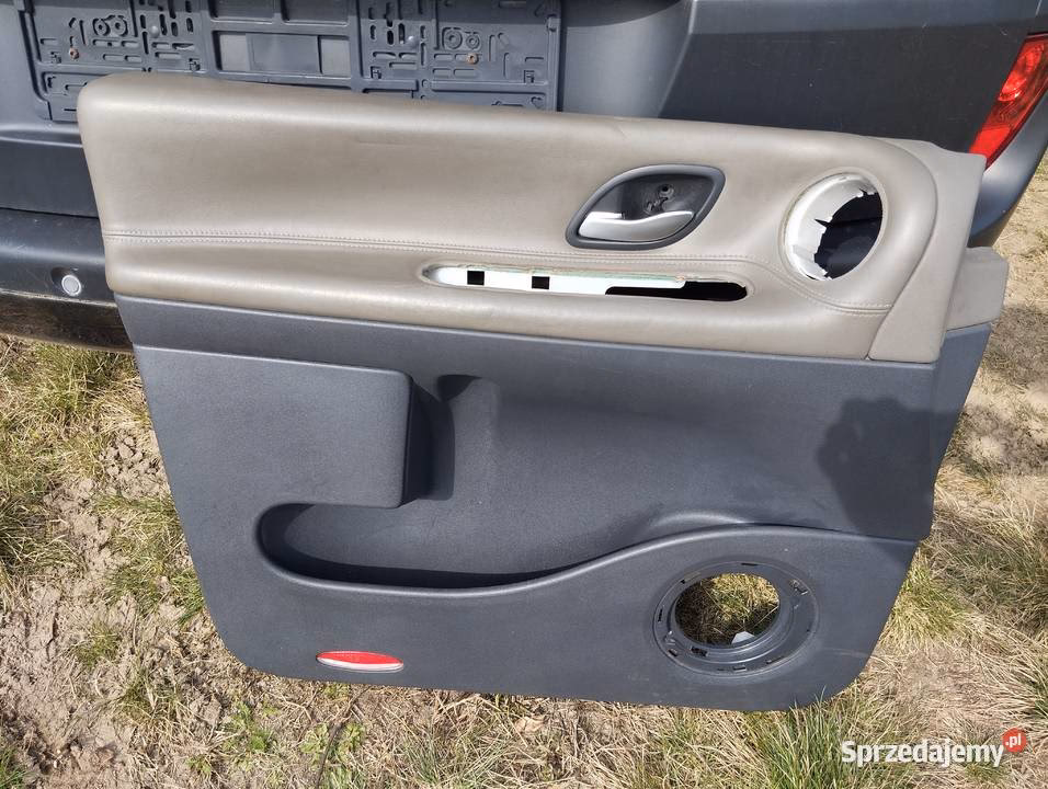 Tapicerowanie drzwi – od czego zależy cena?