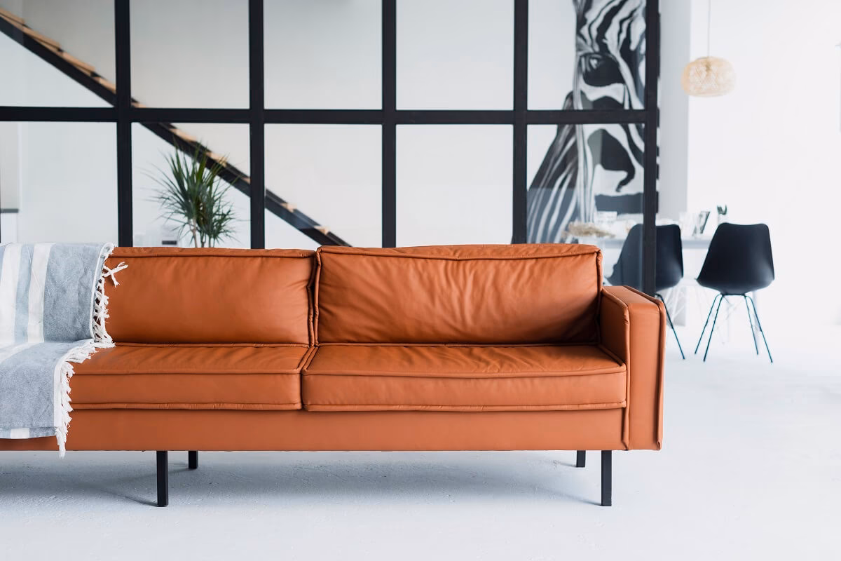 Czym różni się ekoskóra od skóry naturalnej?