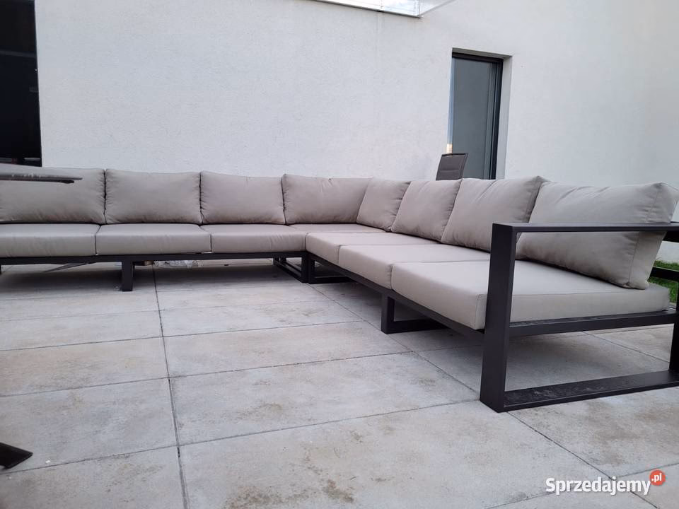 Czym najlepiej wyczyścić meble ogrodowe?