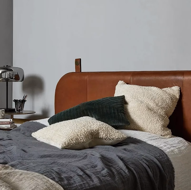 Jaki kolor pasuje do brązowego zagłówka?