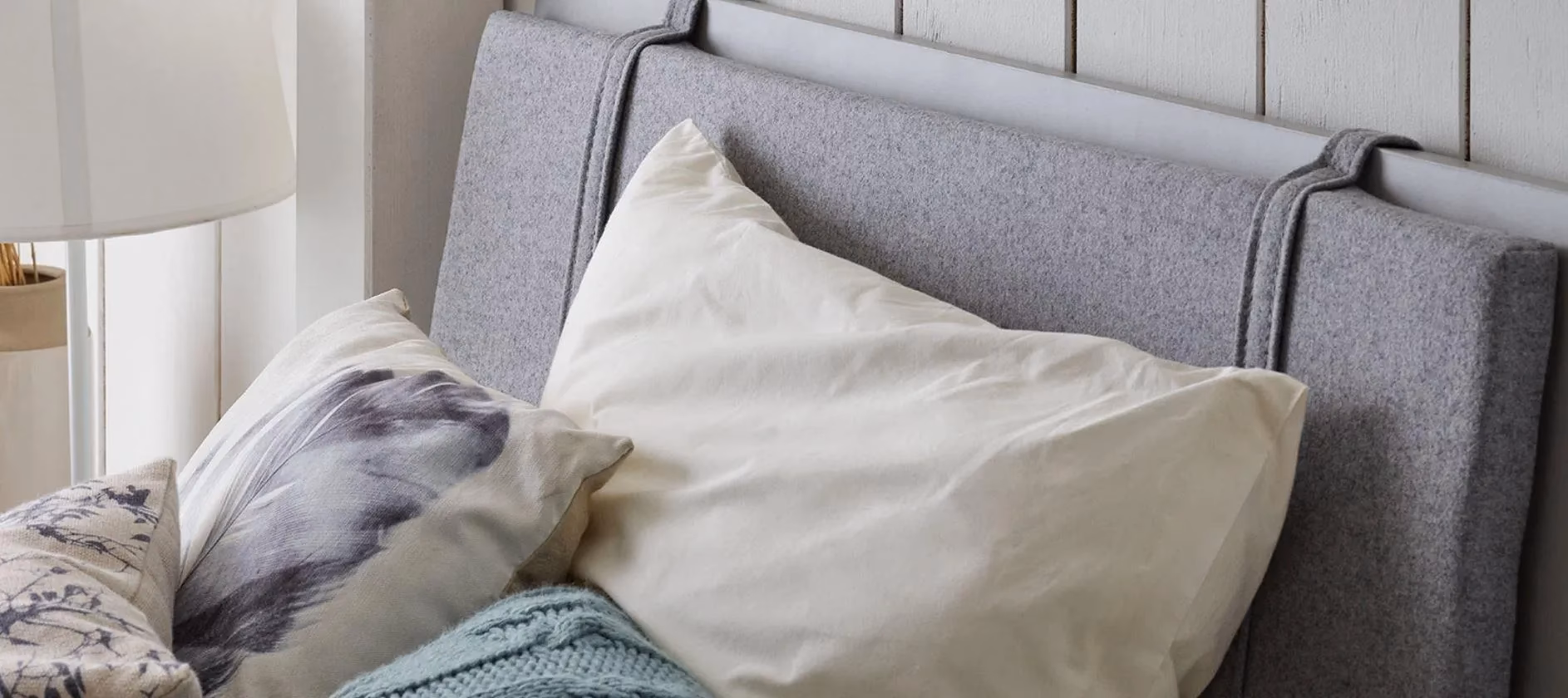 Jak przymocować zagłówek do łóżka?